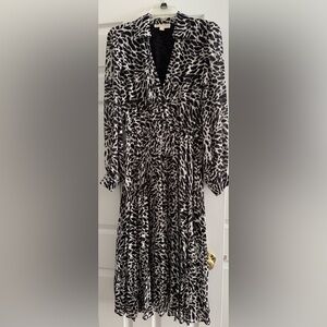 EUC Michael Kors snow leopard print dress